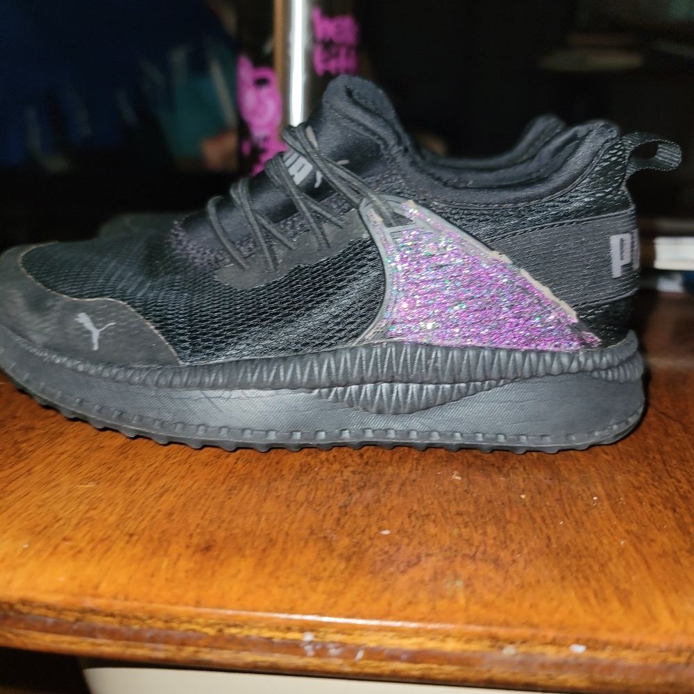Girl's shoes